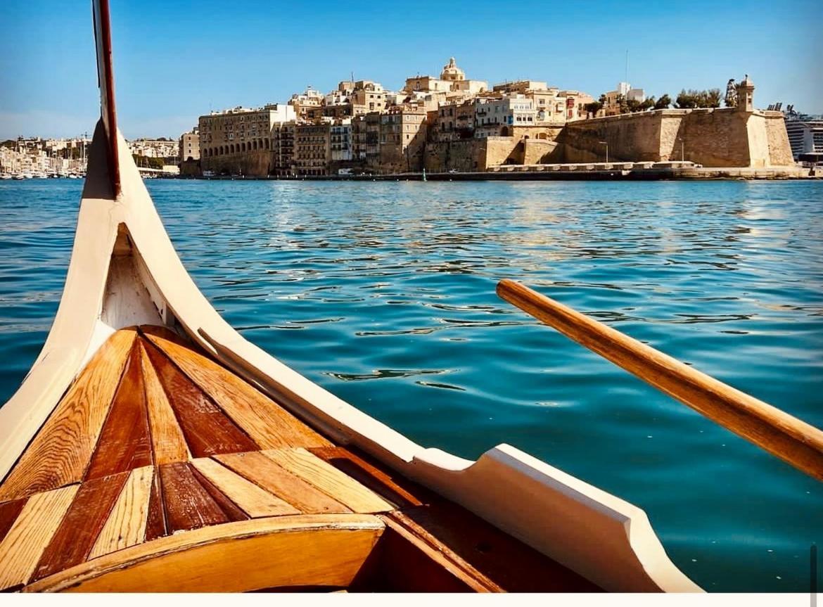 Apartment New & Unique - A 5 Minutes Ferry To Capital Of Valletta Senglea